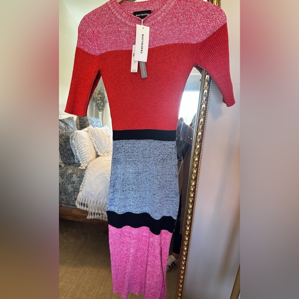 Anthropologie Marimekko Knit Dress
NWT
XS - Picture 3 of 5